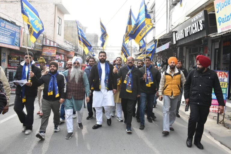 ਯੁੱਧ ਨਸ਼ਿਆਂ ਵਿਰੁੱਧ : ਕੈਬਨਿਟ ਮੰਤਰੀ ਮੋਹਿੰਦਰ ਭਗਤ ਨੇ ਮਾਡਲ ਹਾਊਸ ‘ਚ ਨਸ਼ਾ ਵਿਰੋਧੀ ਪੈਦਲ ਯਾਤਰਾ ਦੀ ਕੀਤੀ ਅਗਵਾਈ …… ਕਿਹਾ ਪੰਜਾਬ ਸਰਕਾਰ ਸਮਾਜ ‘ਚੋਂ ਨਸ਼ਿਆਂ ਦੇ ਖਾਤਮੇ ਲਈ ਵਚਨਬੱਧ